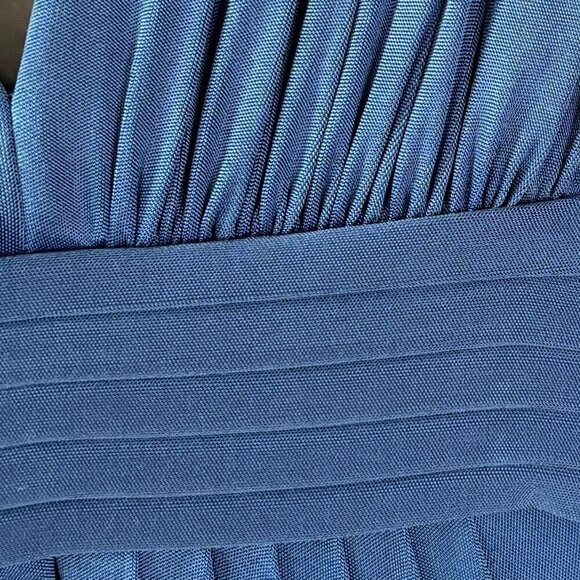 BCBGMaxAzria Blue V-Neck Sleeveless Cocktail Dress | Women's Size S | NWT - Picture 5 of 10